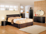 832 Bedroom Set